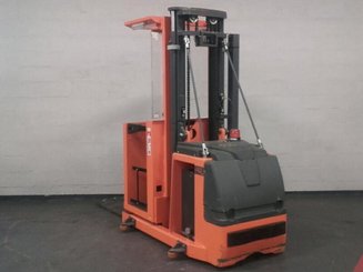 Préparateur de commandes à nacelle élevable OMG 602 - 3