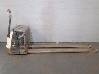 Transpalette électrique Crown WP3020 - 4