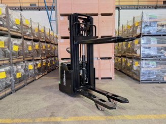 Gerbeur accompagnant Hangcha CDD16-AC1-LI - 1