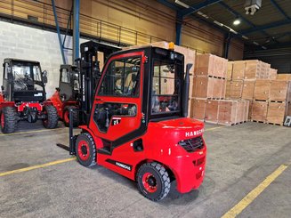 Chariot élévateur frontal 4 roues Hangcha XF25D-2 (CPCD25-X2H7F1) - 1