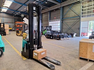 Gerbeur accompagnant Hangcha CDD16-AC2-I - 1