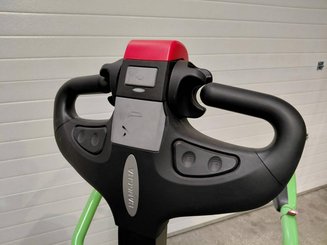 Transpalette porté debout Hangcha CBD20-AC2S-i - 7