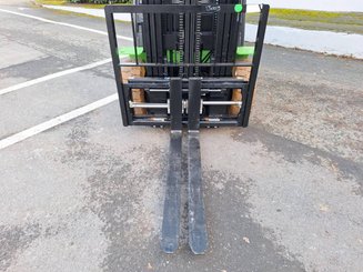 Chariot élévateur frontal 4 roues Hangcha AE25-I - 15