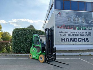 Chariot élévateur frontal 4 roues Hangcha XC25i - 1