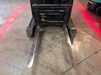 Chariot à mât rétractable Crown ESR5260-1.4 - 18