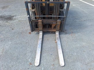 Chariot élévateur frontal 4 roues Caterpillar DP25NT - 6