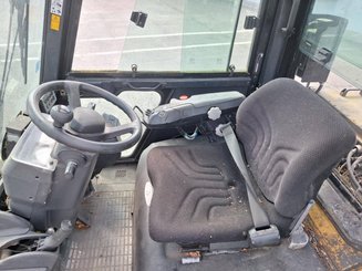 Chariot élévateur frontal 4 roues Caterpillar DP25NT - 7