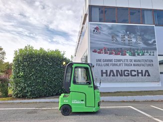 Tracteur de remorquage Hangcha QDD80-XD3i - 5