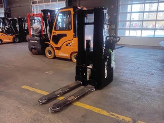 Gerbeur accompagnant Hangcha CDD16-XT1-SI - 1