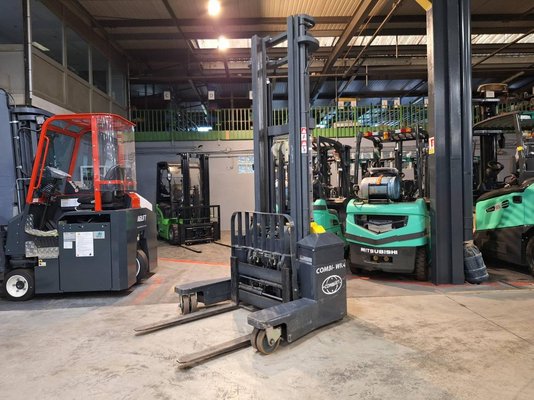 Unknown range 592 Combilift WR4