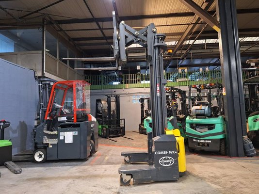 Unknown range 592 Combilift WR4
