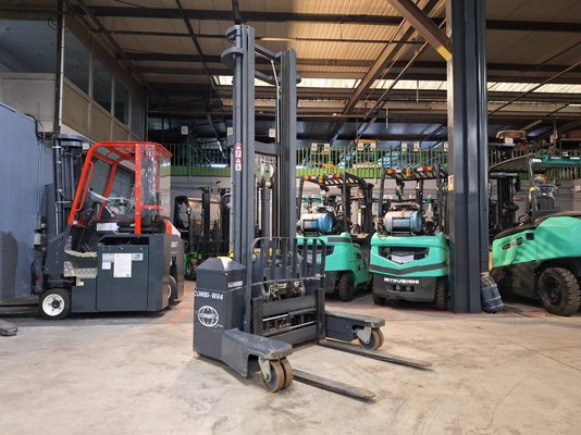 Unknown range 592 Combilift WR4