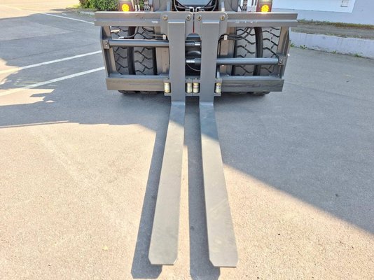 Unknown range 207 Kalmar DCG160-12T