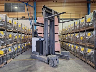 Chariot à mât rétractable multidirectionnel UniCarriers 250DTFVRE635UFW - 5