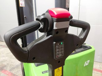 Gerbeur accompagnant Hangcha CDD12-XT1-SiL - 8